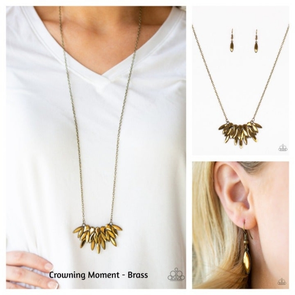 CROWNING MOMENT GOLD NECKLACE & EARRING SET - Picture 2 of 2